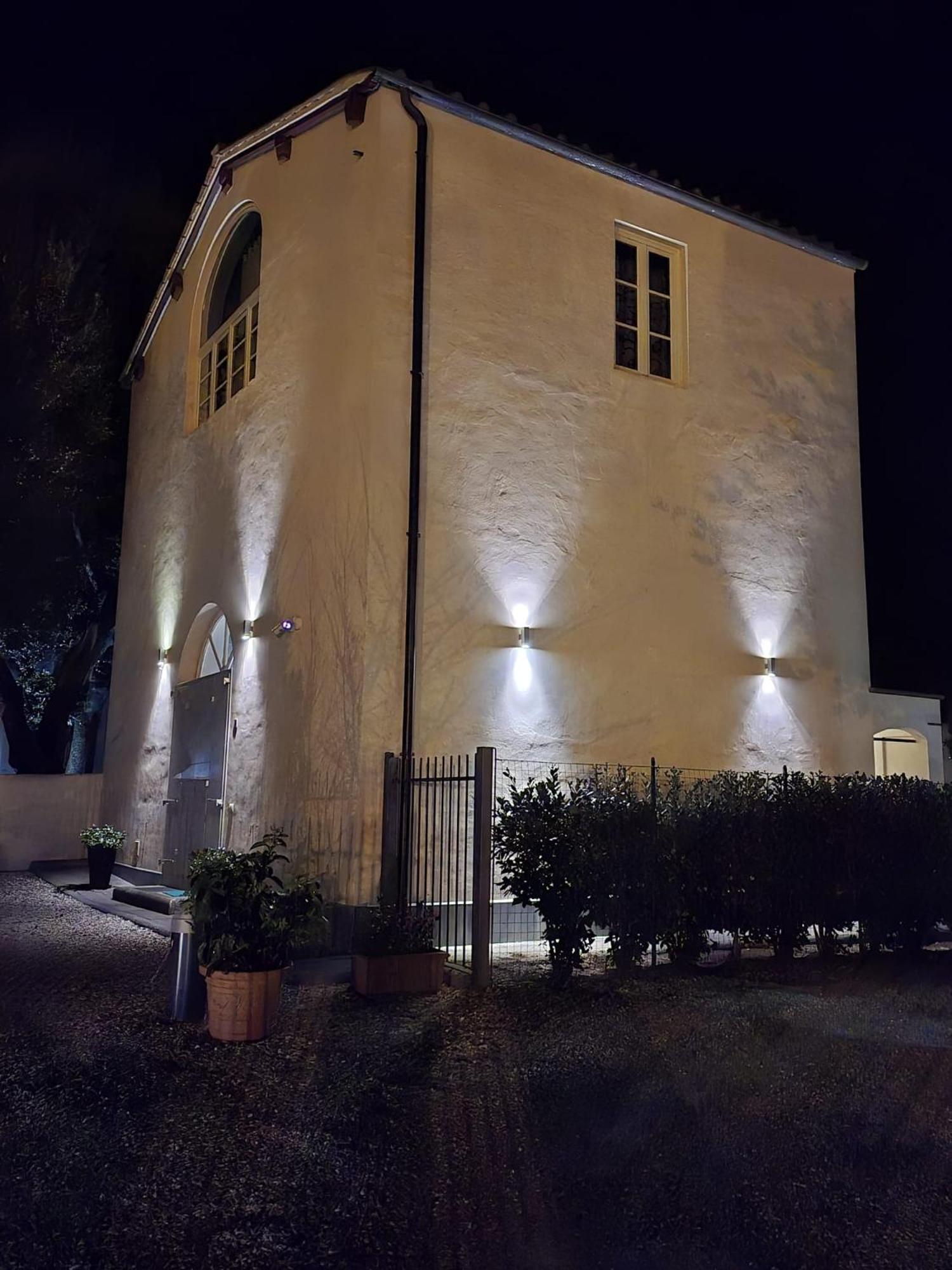 La Villa Apartments Tinaia - Excellent For Sardegna & Corsica - 6-8 Beds - Private Parking Included With Camera Livorno Exterior photo